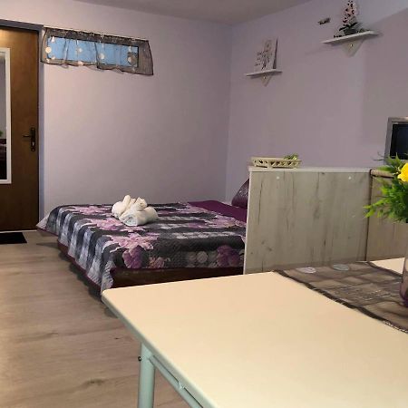 Comfy Studio Apartment By The Flower Market Βάρνα Εξωτερικό φωτογραφία